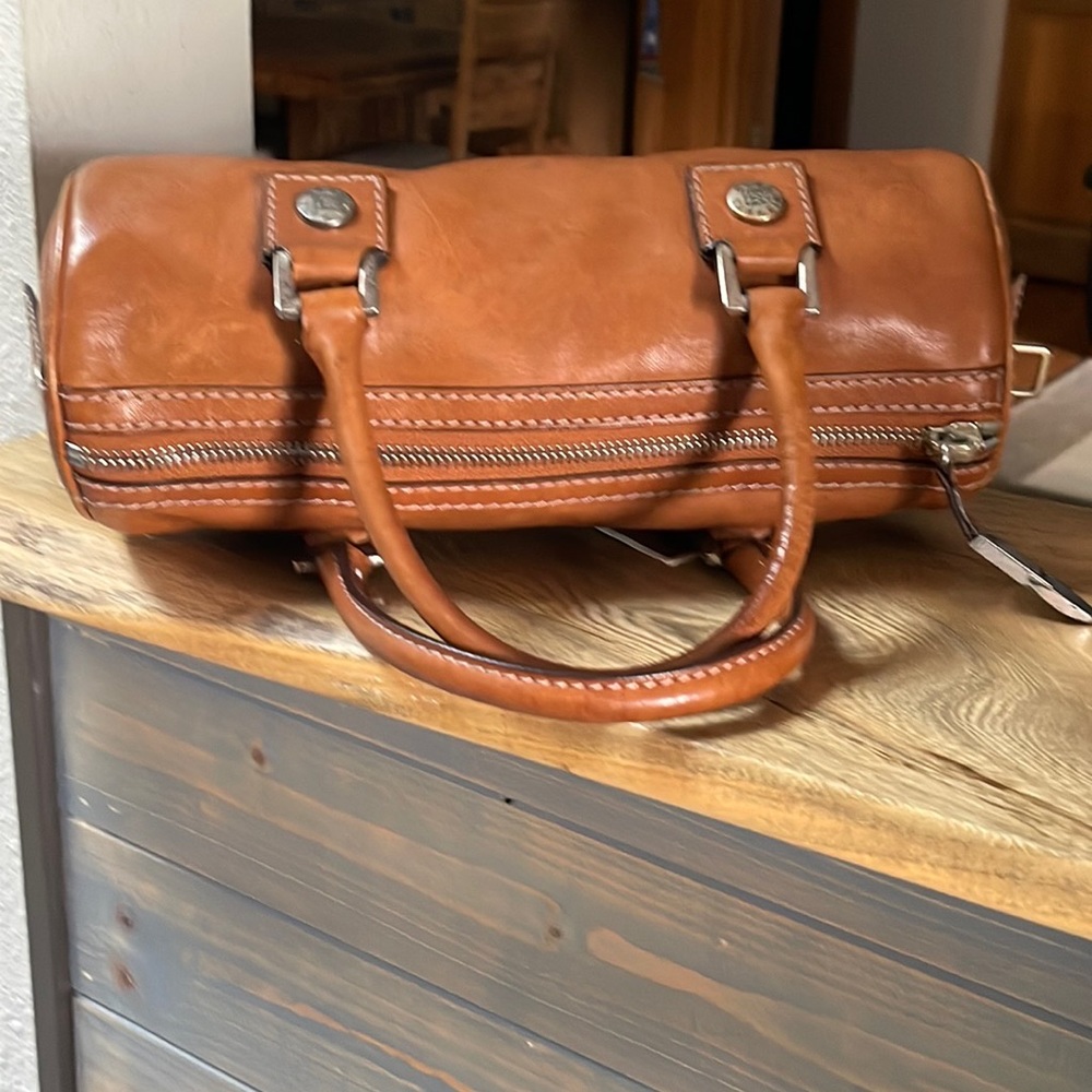 Vintage Michael Kors Tan Leather Barrel Satchel - Picture 3 of 15